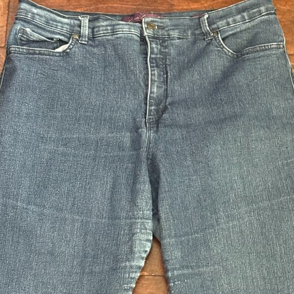 Gloria Vanderbilt Women's Denim Jeans Pants Size 18 S Amanda Dark Wash Stretch - Picture 2 of 6